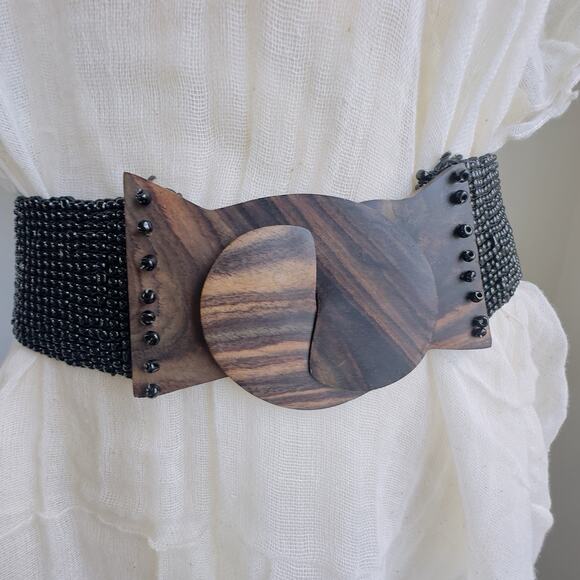 Women’s Vintage Indonesian Belt Black Seed Beads Starburst Pattern Wooden Buckle - Picture 2 of 8